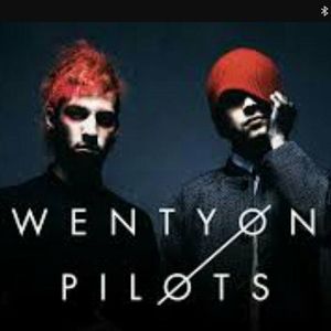 Meet your Posher, Eli